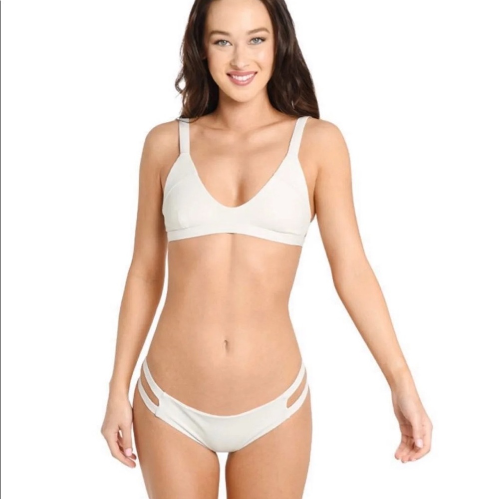 Tavik Bikini Set - Picture 2 of 8